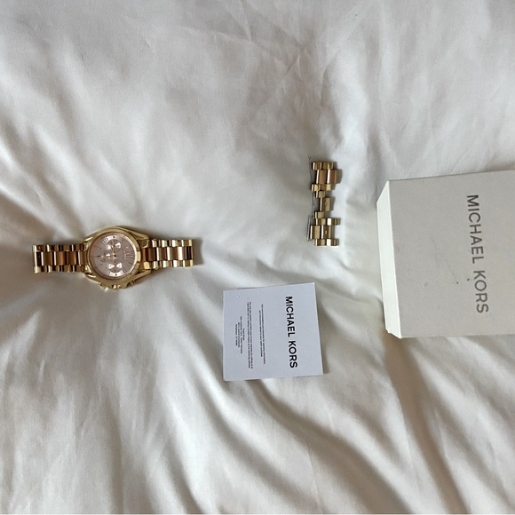 Michael Kors Women’s Watch main image 8